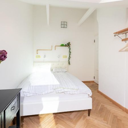 Tatari 32 Rooftop Apartment Tallinn Bagian luar foto